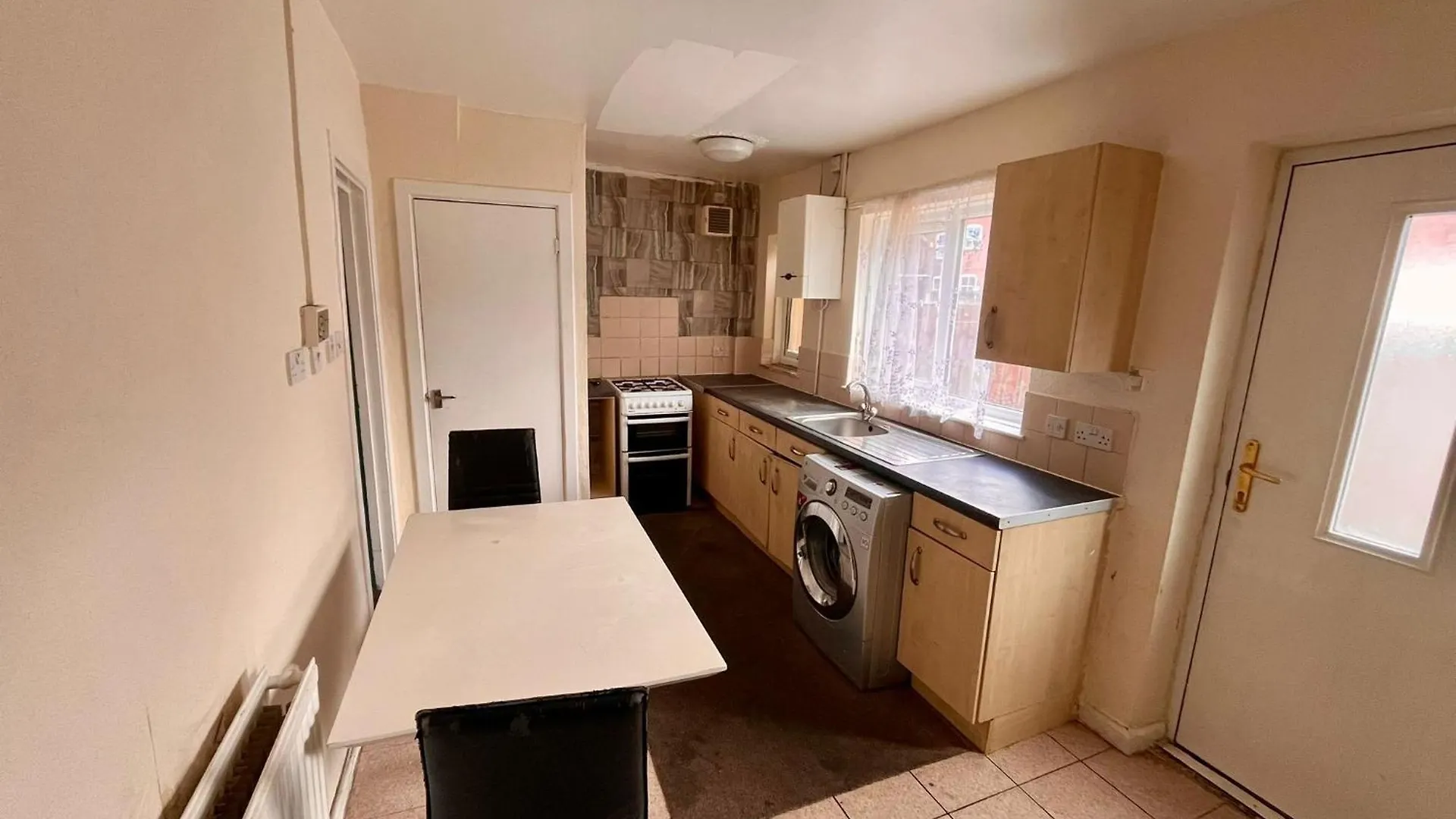 Three Bed Room House Near Cricket Stadium Nottingham 0*,